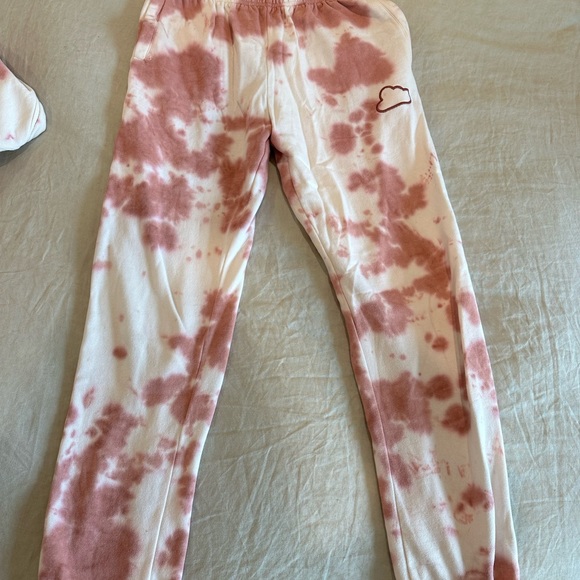 Summer Fridays sweatsuit set - Picture 6 of 7